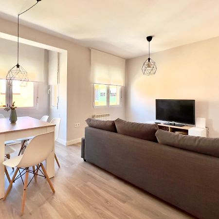 Ferienwohnung Housingleon Velarde Exterior foto