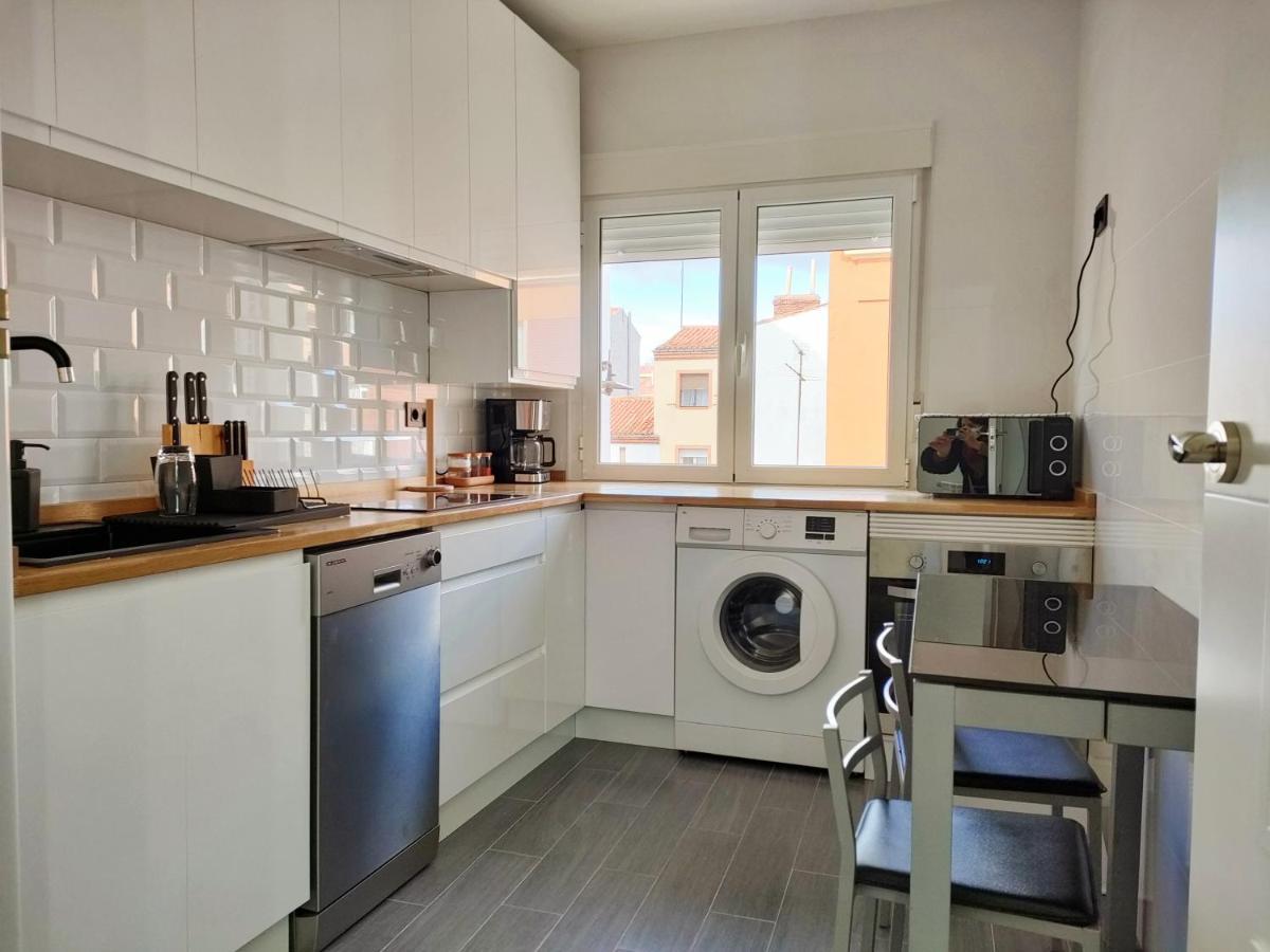 Ferienwohnung Housingleon Velarde Exterior foto
